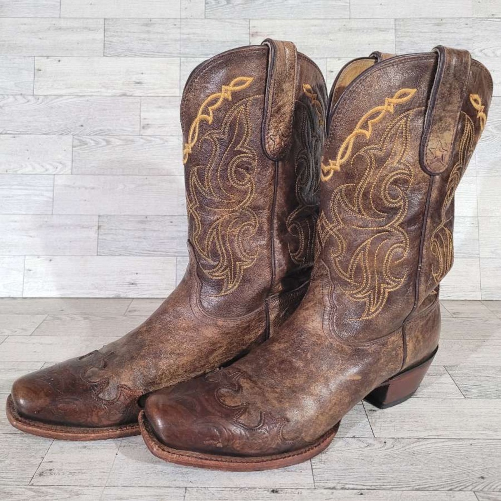 Tony Lama Brown Heeled Boots with Gold Embroidery - Picture 2 of 9